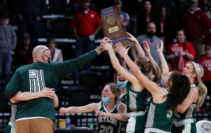 Skyline Wins First State Basketball Title